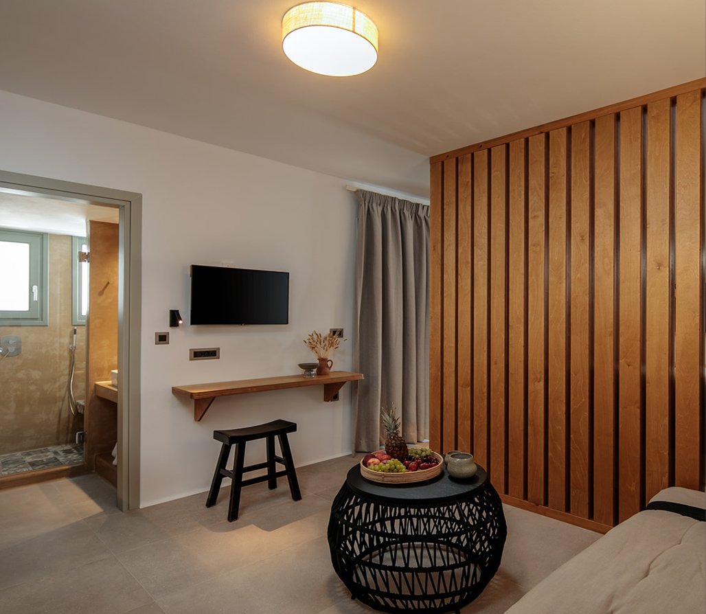 MAKAVA SUITES - Suite with outdoor Hot Tub 1 - PHOTO 2