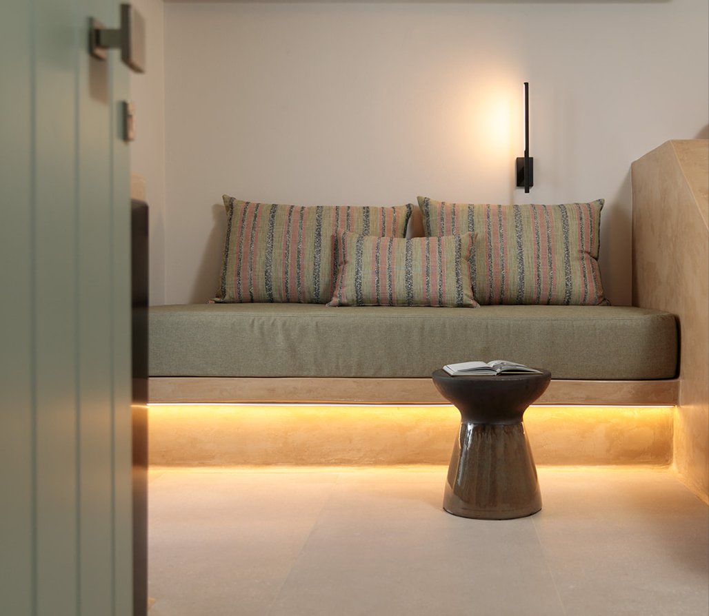 MAKAVA SUITES - Suite with outdoor Hot Tub 3 - Photo 2