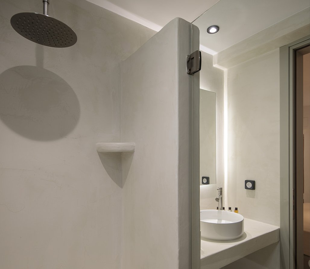 MAKAVA SUITES WITH BALCONY 1 - PHOTO 4